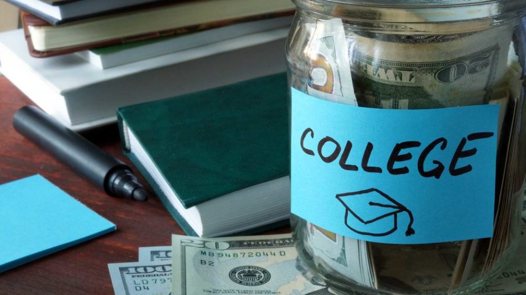 college-jar-label-with-money-on-table-1068x600
